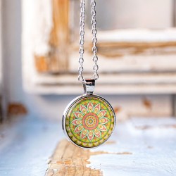 ogrlica z mandalo, nakit z motivom, mandala