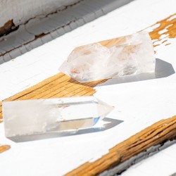 CLEAR QUARTZ CRYSTAL obelisk, clear quartz crystal