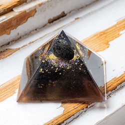NUUMMITE BLACK TURMALINE SCHUNGITE Orgonite Pyramid , orgon energy, orgonite