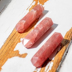 STRAWBERRY QUARTZ obelisk,  STRAWBERRY QUARTZ crystal, jagodni kvarc,