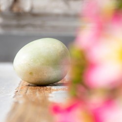 žad, žad kristal, yoni jajček, yoni jajček žad, yoni jajček iz kristala, kristal za srečo