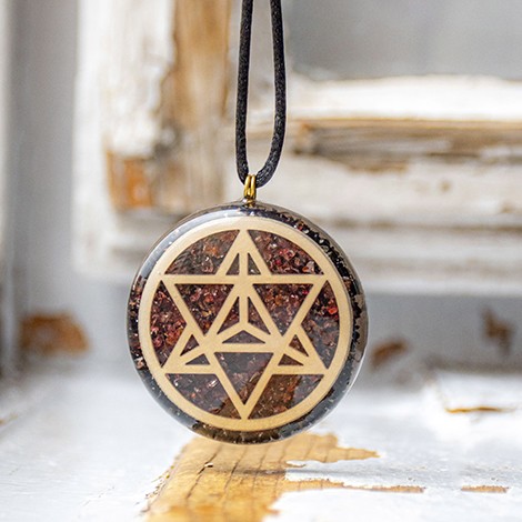 garnet, garnet orgonite, merkaba orgonite, orgonite necklace, handmade