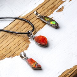 AMMOLITE NECKLACE on a silver loop, ammolite crystal, ammolite stone