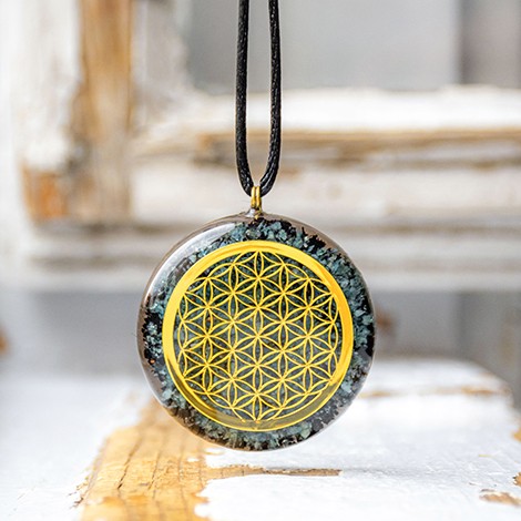 APATITE BLACK TOURMALINE  orgonite necklace metatron, orgone energy