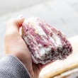 roza turmalin rubelit nebrušen naravni kristal večji kristal