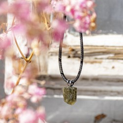 moldavit, nakit iz pravega moldavita, real moldavite, natural glass
