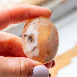 cherry agate, agate, cherry agate crystal, pocket crystal