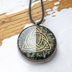 črni turmalin, rubin zoisit orgonit, orgonit ogrlica, orgonit nakit, orgonska energija zaščita pred sevanjem