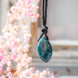 apatite, apatite crystal, apatite necklace, apatite jewellery