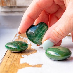crystal for hearth chakra, crystal for emotional support, green aventurine