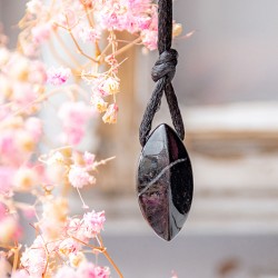 črni turmalin, črni turmalin ogrlica, črni turmalin navette, črni turmalin kristal