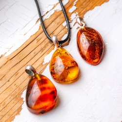 amber necklace, amber pendant, silver pendant, amber silver pendant