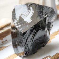 obsidian, rough crystal, raw crystal, bigger crystal, black obsidian