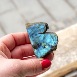 kristal labradorit za transformacijo, energijsko labradorit , labradorit kristal za energijsko ravnovesje