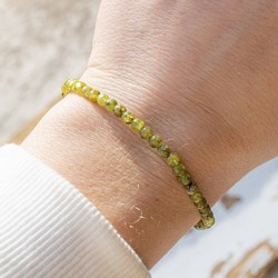 peridot zapestnica, peridot kristal, trgovina s kristali, peridot