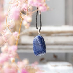 blue quartz crystal pendant, crystal shop, energy jewerly blue quartz gemstone