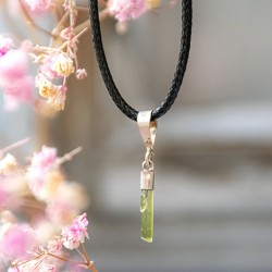 crystal tourmaline, green tourmaline, small crystal, green crystals, heart chakra, crystal for new begginnings, energy crystal