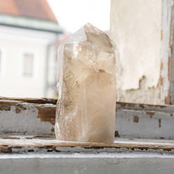 kamena strela svetilka, luč iz kamene strele, kamena strela kristal, svetilka iz kristala