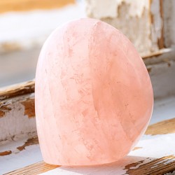 rose quartz, rose quartz crystal, rose quartz bigger piece, love crystal, rose quartz pocket crystal