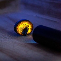fluorescent crystals, lapis lazuli, fluorescent lapis lazuli, polished crystals, lapis, lapis lazuli crystal
