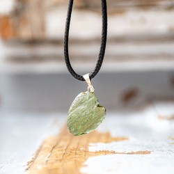 moldavite, Moldavite necklace, real moldavite, meteroite