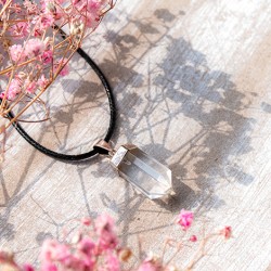 clear quartz, clear quartz jewellery, clear quartz necklace, protection crystal, cleansing crystal