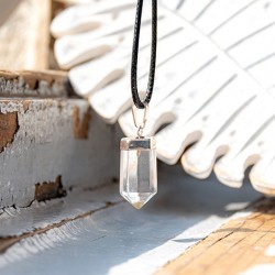 clear quartz, clear quartz jewellery, clear quartz necklace, protection crystal, cleansing crystal