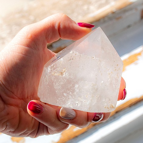 CLEAR QUARTZ natural raw point CLEAR QUARTZ crystal