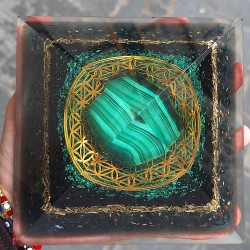 MALACHITE orgonite pyramid, handmade orgone energy orgonite, orgonite, orgonite pyramid, malachite orgonite