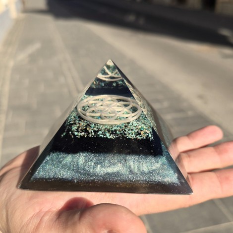 chrysocolla, orgonite, orgonite pyramid, chrysocolla, handmade, chrysocolla orgonite