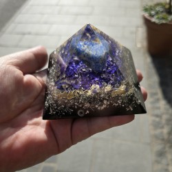 lapis lazuli, orgonite, orgonite pyramid, orgonite pyramid with crystals, cleansing crystals, energy crystals