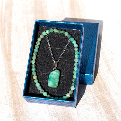 emerald jewellery, emerald set, emeral bracelt, emerald necklace, emerald gift set