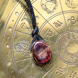 GRANAT ogrlica solzica, granat kristal, energijska verižica, granat ogrlica, nakit iz granata, granat