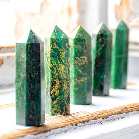 EMERALD obelisk, emerald, natural emerald, emerald point, emerald crystal, crystal point