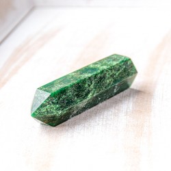 EMERALD obelisk, emerald, natural emerald, emerald point, emerald crystal, crystal point