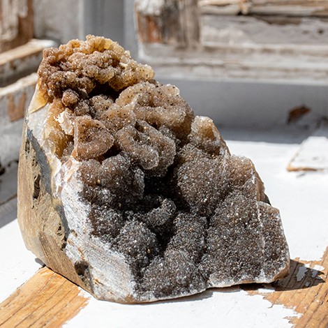 ametist črn,  črni ametist kristal, ametist večji kos, ametist geoda, ametist rastišče, ametist cena