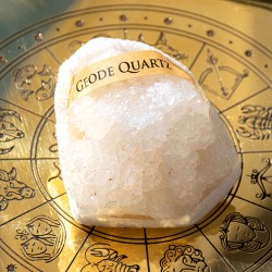 CLEAR QUARTZ geode mini, geode, clear quartz, mini geode