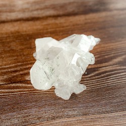 Kamena strela rastišče, kamena strela, kamena strela kristal, kamena strela surov kristal, rastišča, kvarc
