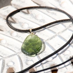 moldavit, nakit iz pravega moldavita, real moldavite, natural glass