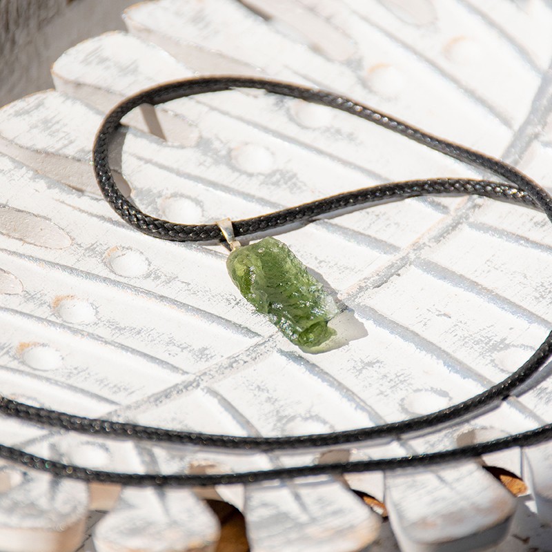 moldavite, moldavite necklace, natural moldavite, rare stones, rare crytsals, metiorite