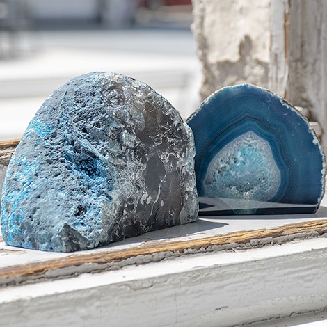 agate, blue agate, geode, agate geode, blue agate geode, agate bigger piece, blue crystals, communication crystals