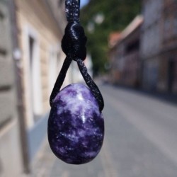lepidolit ogrlica, lepidolit kristal, lepidolit kamen, kamen za sprostitev in nespečnost