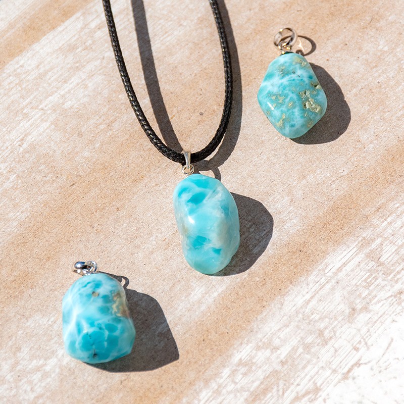 nakit iz larimara, ogrlica iz larimara, larimar kristal, larimar kamen