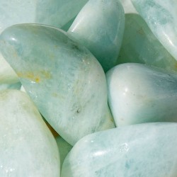 akvamarin, akvamarin kristal, akvamarin kamen akvamarin žepni kristal, kristal za komunikacijo, grlena čakra