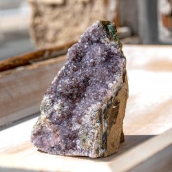 AMETHYST black geode 190 g AMETHYST black
