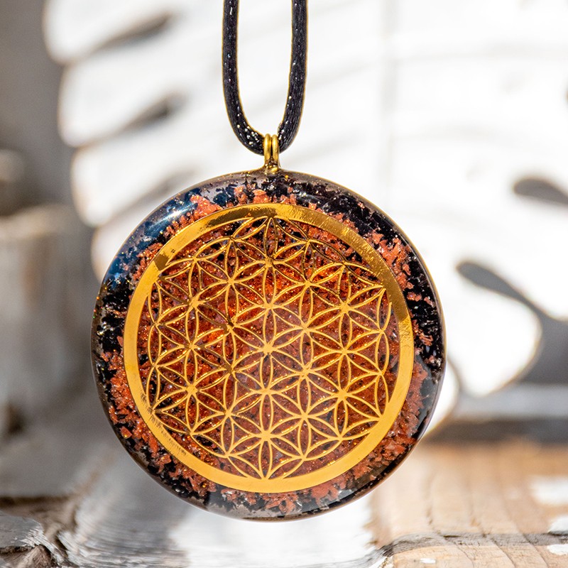 sunstone, black tourmaline, orgonite, orgonite necklace, orgonite jewellery, optimism crystal, joy, protection stone