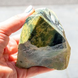 SERPENTINE point serpentine, serpentine gemstone
